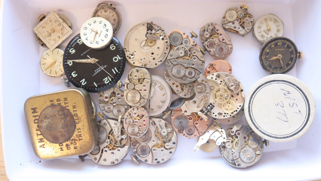 Lot Swiss Movements - Spares/Repairs/Projects - Ref M042-Welwyn Watch Parts
