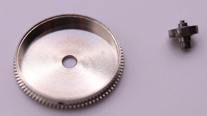 Revue - Calibre 30 - Barrel Body / Arbour - Pocket Watch-Welwyn Watch Parts