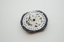 Seiko Quartz - YM62A Chronograph Movement-Welwyn Watch Parts
