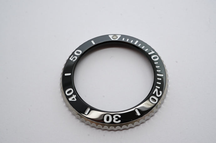 Seiko Rotating Bezel - Black Insert - Solar Diver - Model V145-0AA0 - SNE0011-Welwyn Watch Parts