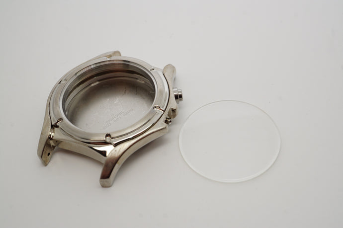 Seiko - Complete Casing - Model 5M42-0C00 - NOS-Welwyn Watch Parts