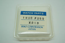 Seiko Ladies Quartz Dial - Model # 1N00-F050 - Black w Roman Numeral-Welwyn Watch Parts