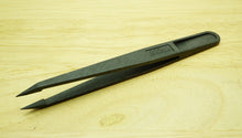 Bergeon Spade Tip Tweezers - Carbon Fibre 6751.02-Welwyn Watch Parts