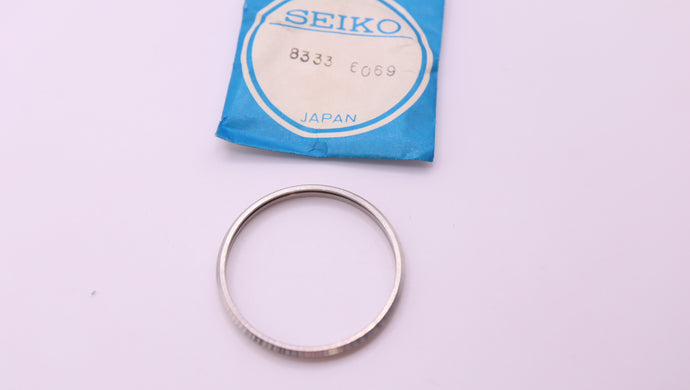 Seiko - Vintage NOS Parts - Bezel - 8333-6069-Welwyn Watch Parts