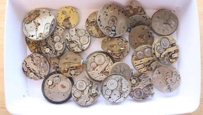 Lot Swiss Movements - Spares/Repairs/Projects - Ref M049-Welwyn Watch Parts