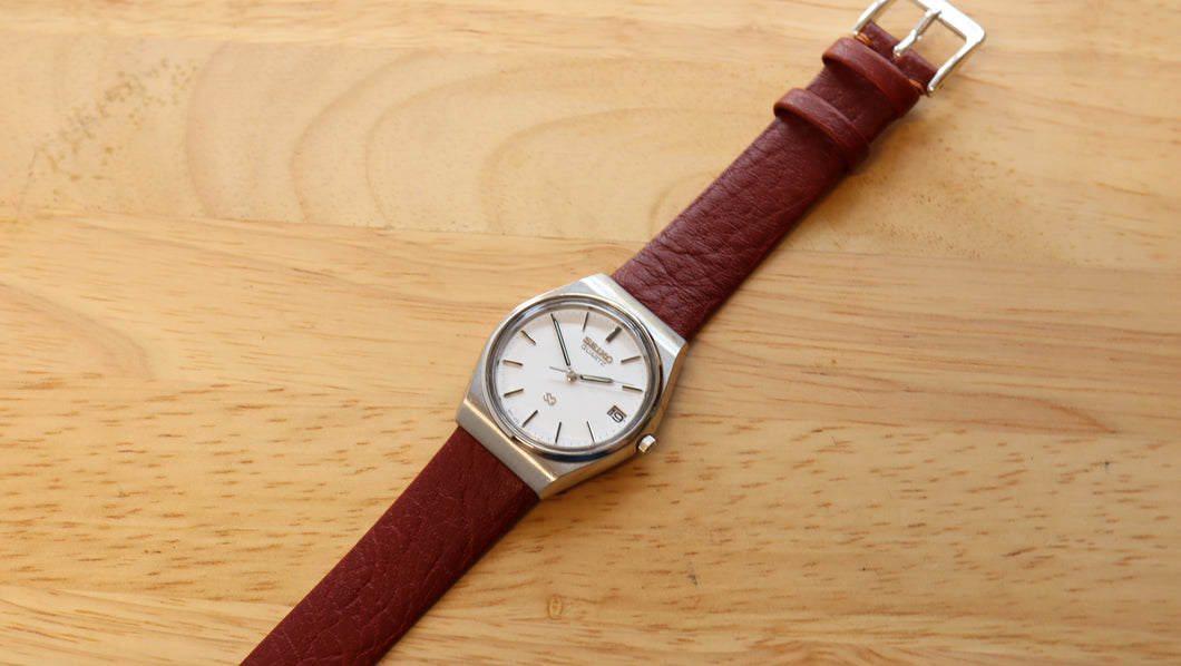 Quartz watch clearance glass